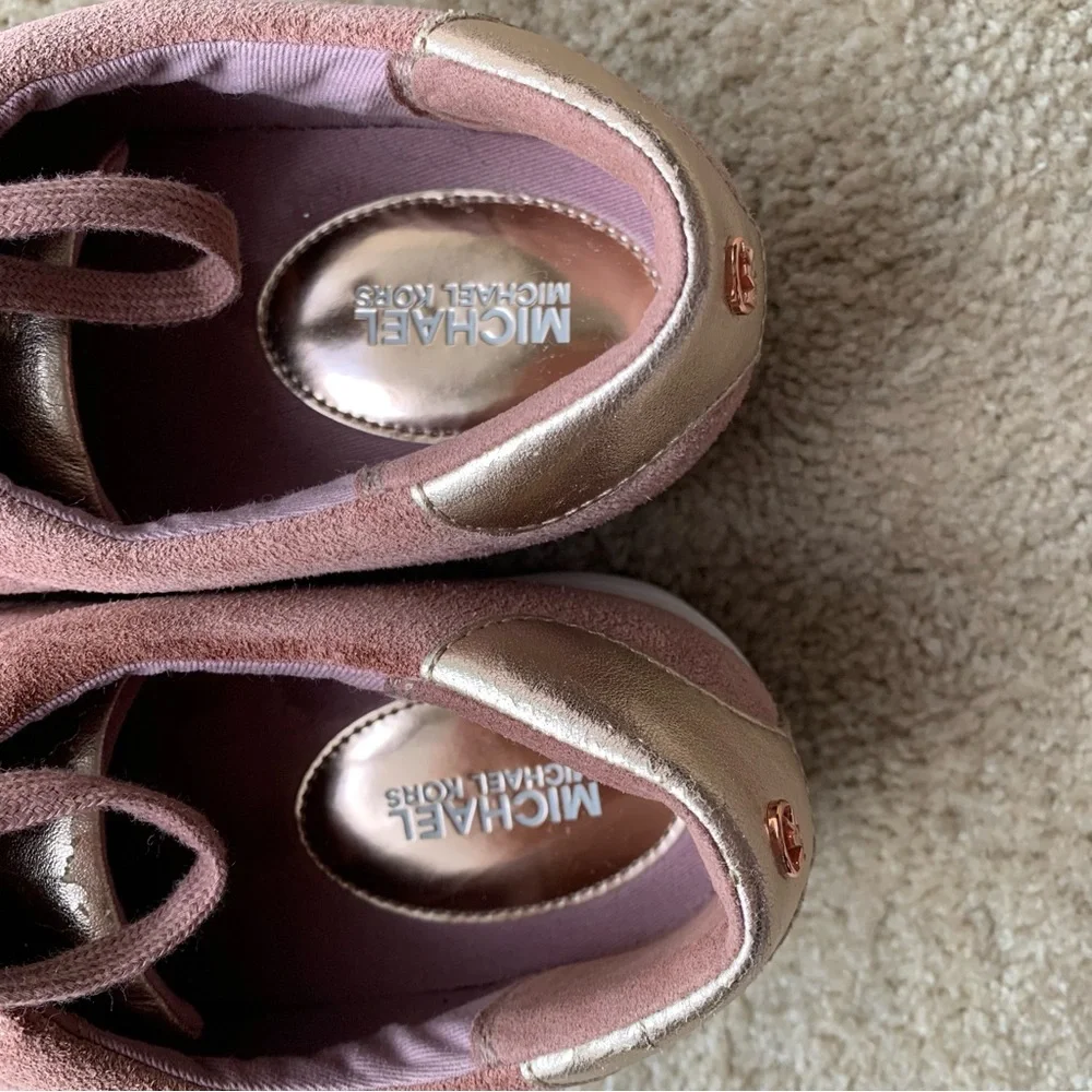 MICHAEL KORS. Rose suede and yellow gold sneakers.‎ White soles. 10M. Lea…